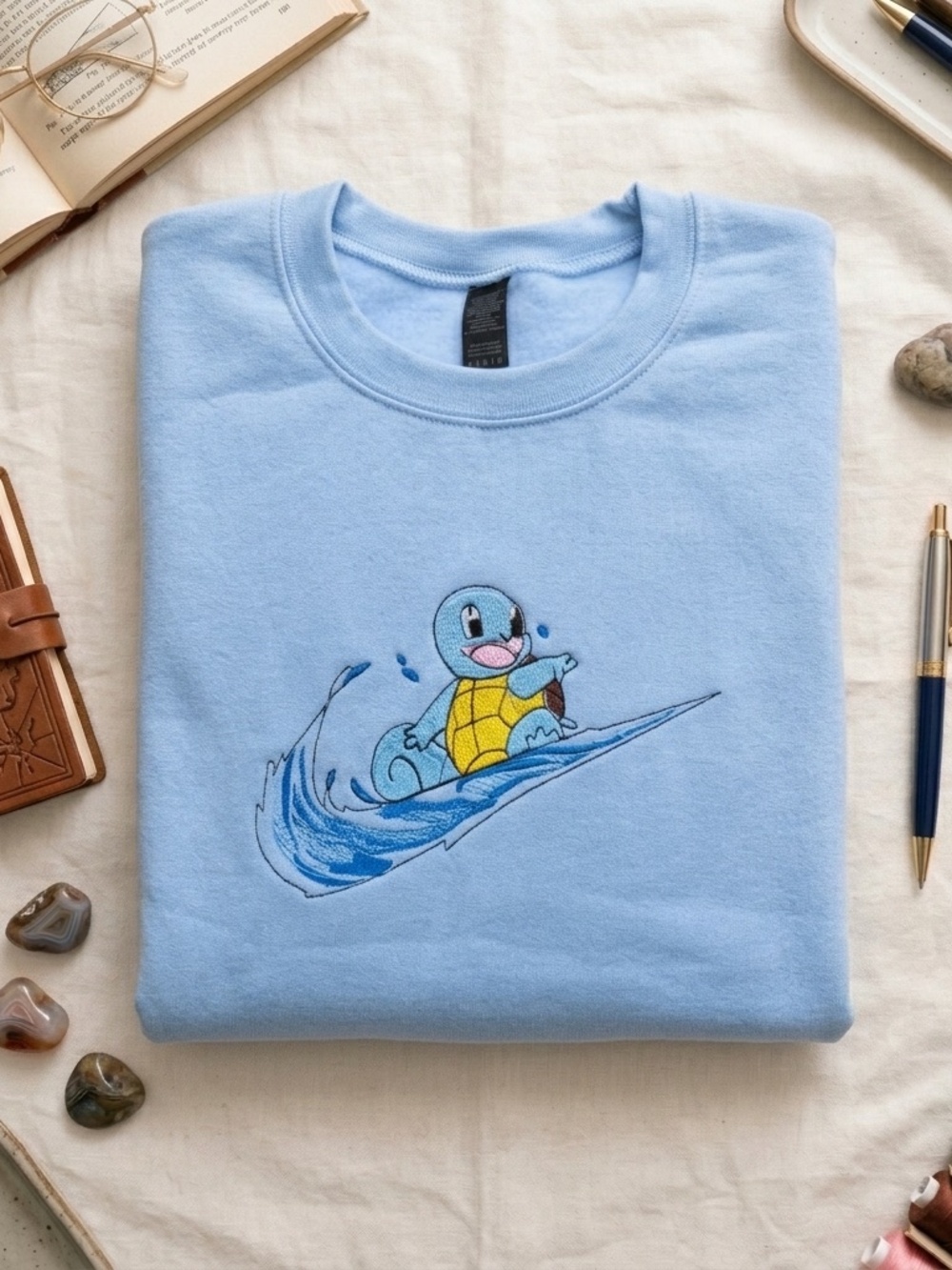 Squirtle sweater - Embroidered